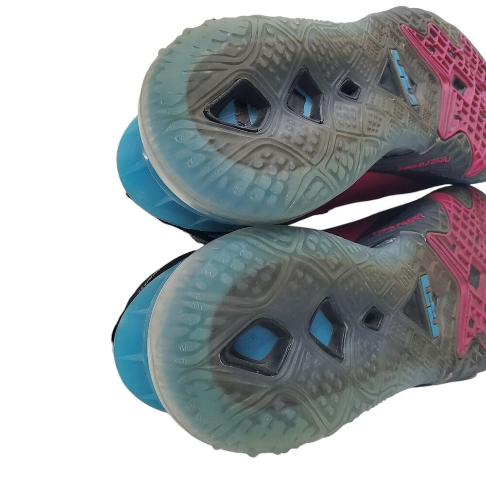 NIKE Shoes LEBRON 18 LOW Mens Size 9.5 NEON LIGHTS Fireberry Sneaker CV7562-600 - Picture 11 of 12